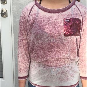 Guess lightweight long sleeved T shirt EUC